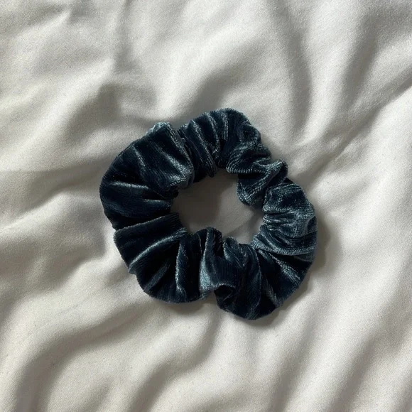 Scrunchie bundle - Picture 6 of 7